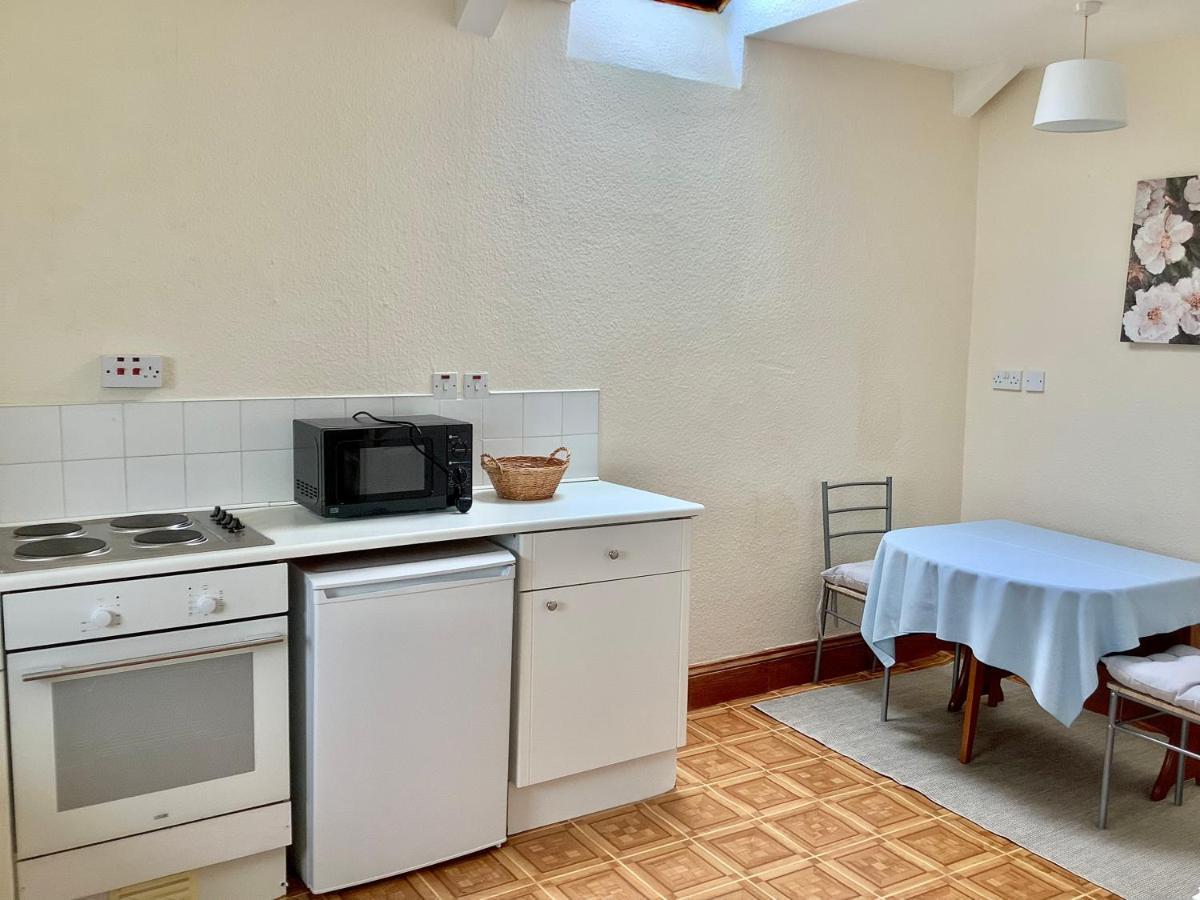 Second Floor Apartment Tenby Town Centre Exteriör bild