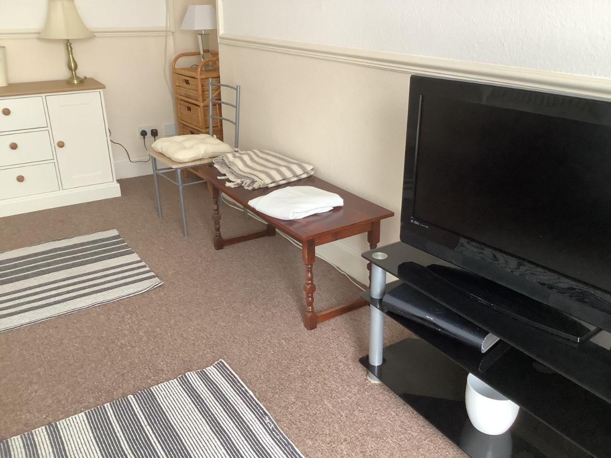 Second Floor Apartment Tenby Town Centre Exteriör bild